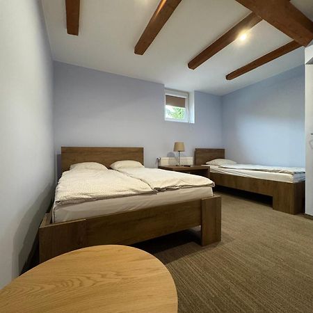 Restauracja Ibiza Aparthotel Лудвиковице Клодзкие Екстериор снимка